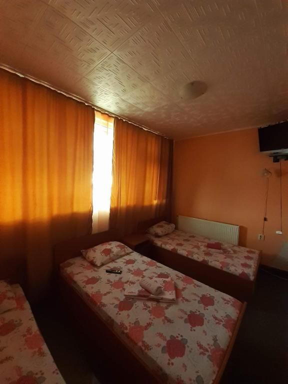 Отели типа «постель и завтрак» Aparthotel VIPs Рымнику-Вылча